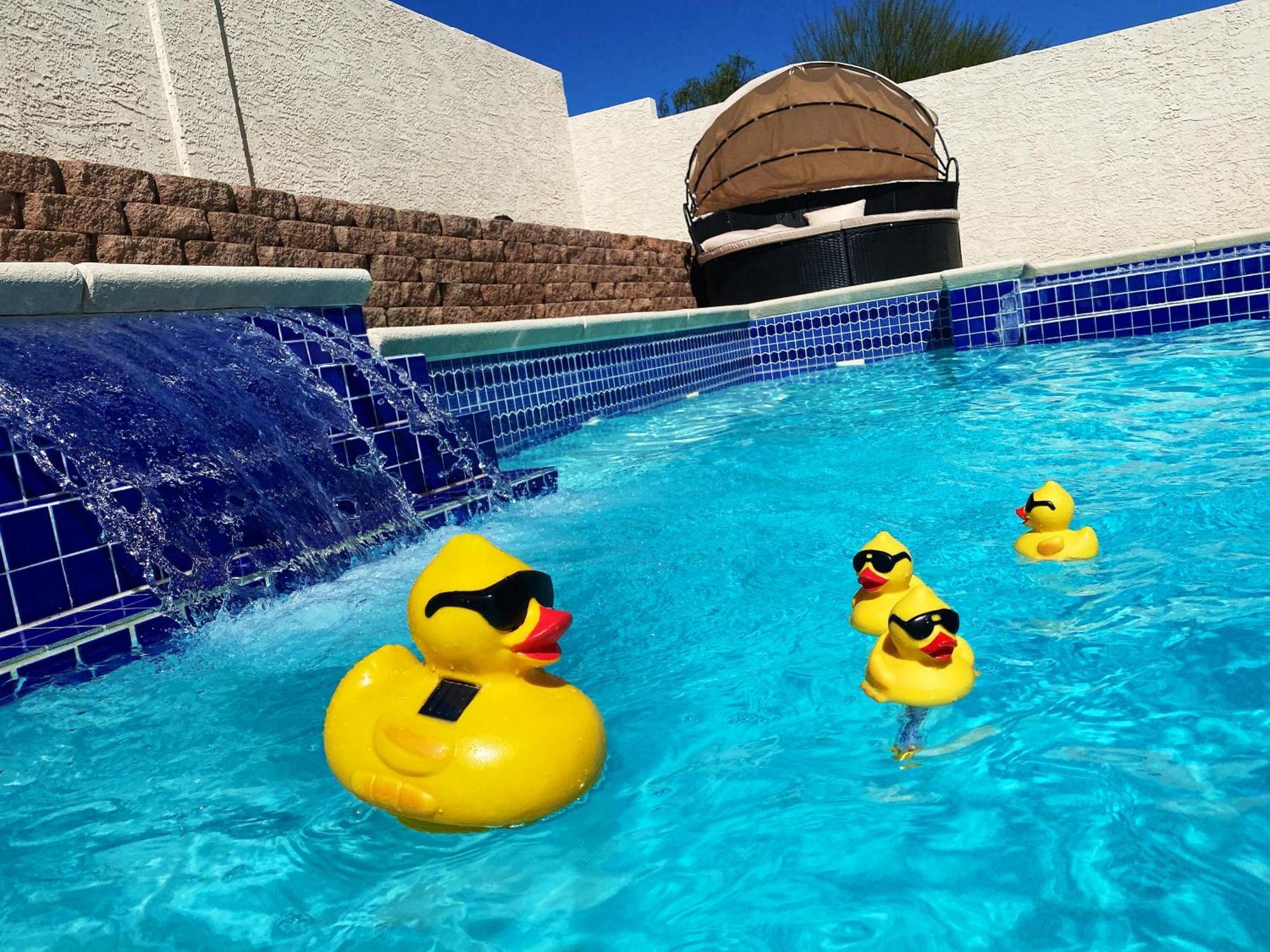 Villa Amazing Heated Pool And Private Hot Tub 3Br In Heart Of Lv à Las Vegas Extérieur photo