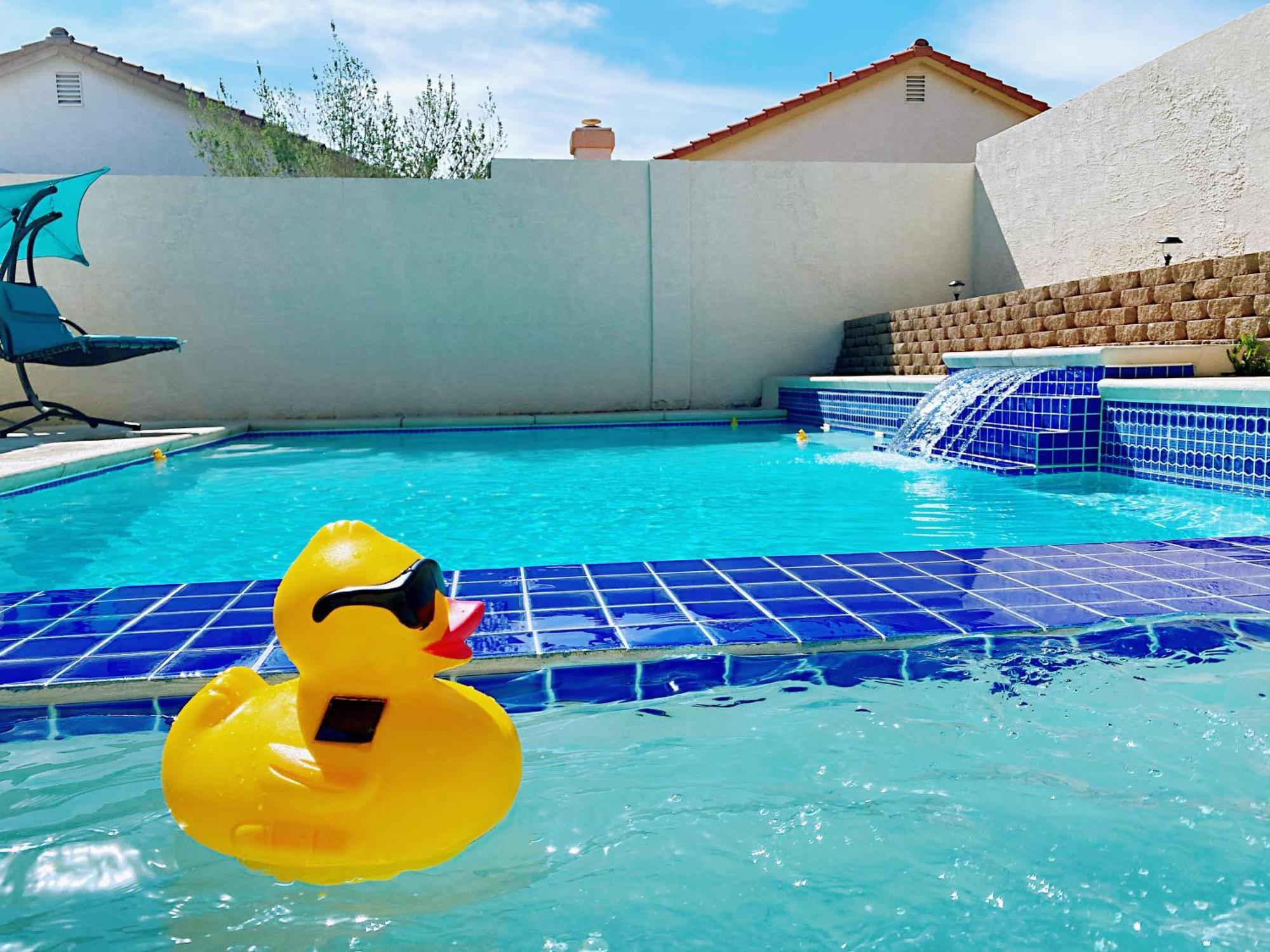 Villa Amazing Heated Pool And Private Hot Tub 3Br In Heart Of Lv à Las Vegas Extérieur photo