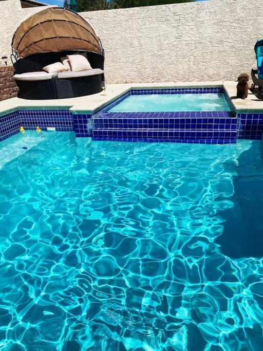 Villa Amazing Heated Pool And Private Hot Tub 3Br In Heart Of Lv à Las Vegas Extérieur photo