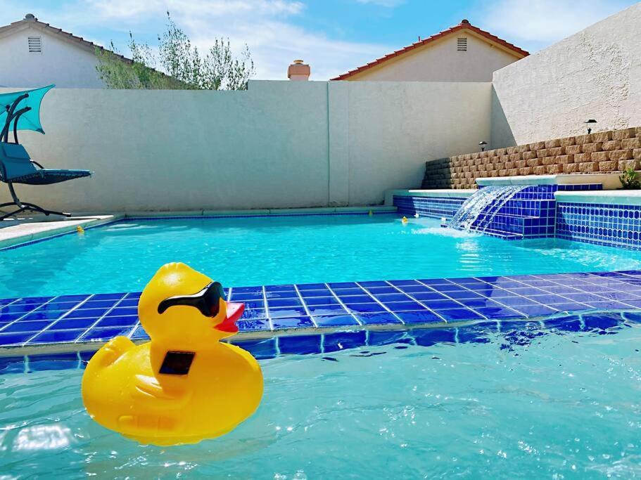 Villa Amazing Heated Pool And Private Hot Tub 3Br In Heart Of Lv à Las Vegas Extérieur photo
