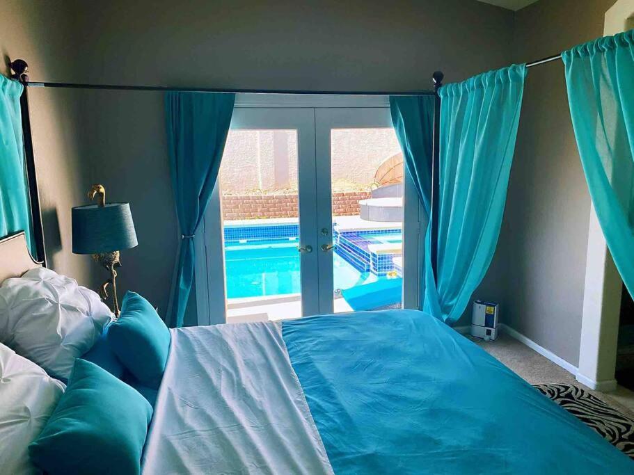 Villa Amazing Heated Pool And Private Hot Tub 3Br In Heart Of Lv à Las Vegas Extérieur photo