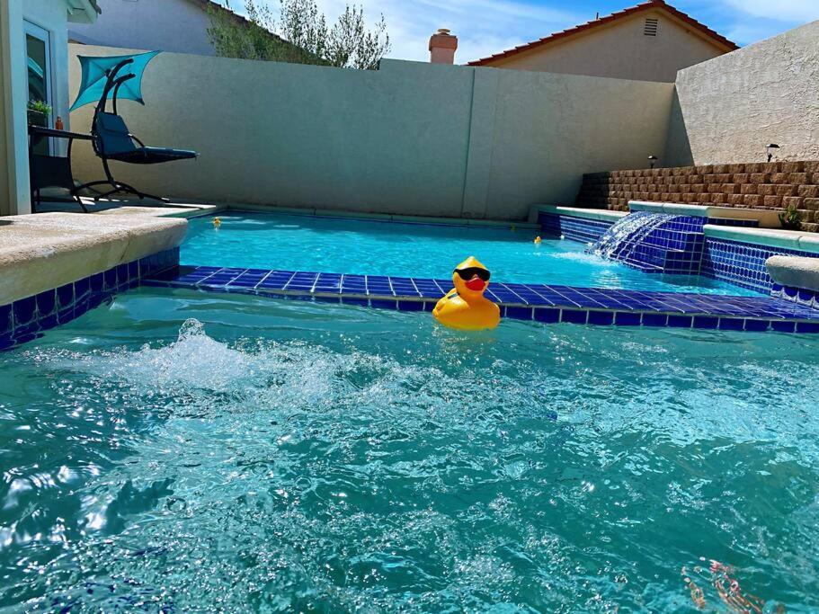 Villa Amazing Heated Pool And Private Hot Tub 3Br In Heart Of Lv à Las Vegas Extérieur photo
